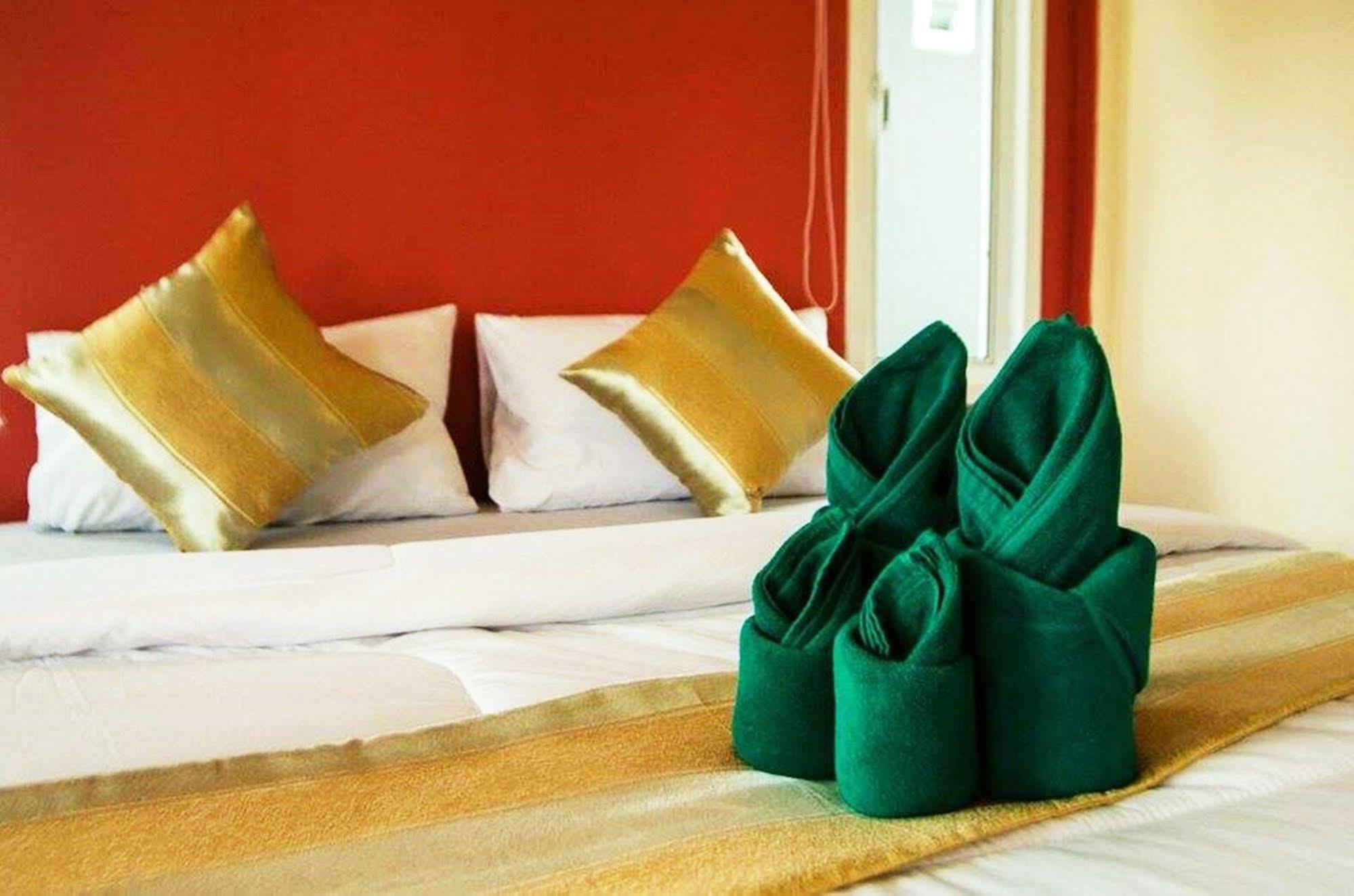 Popular Lanta Resort Koh Lanta Bagian luar foto